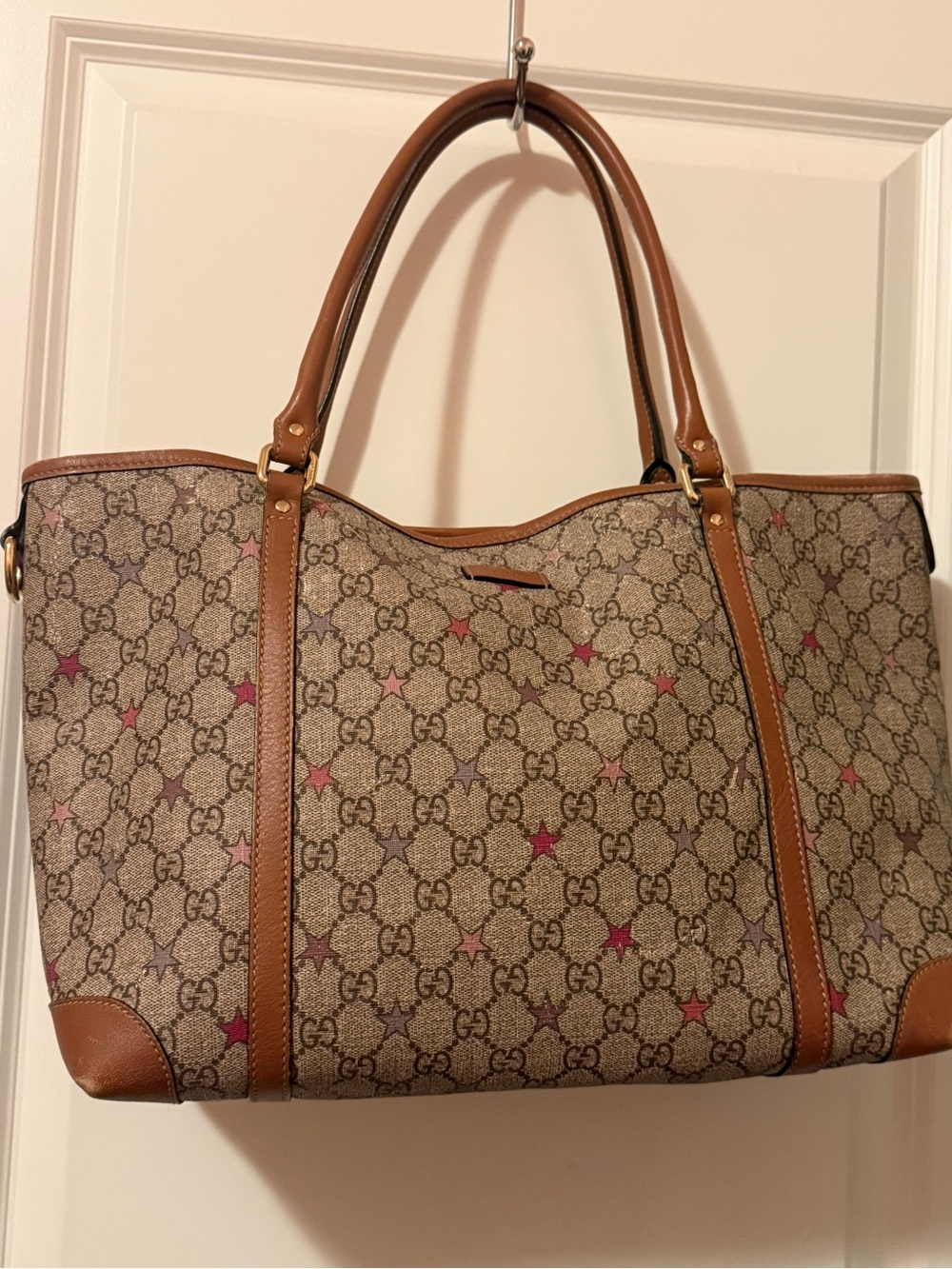 Gucci Beige GG Supreme Canvas Tote with Pink Star Details (project)